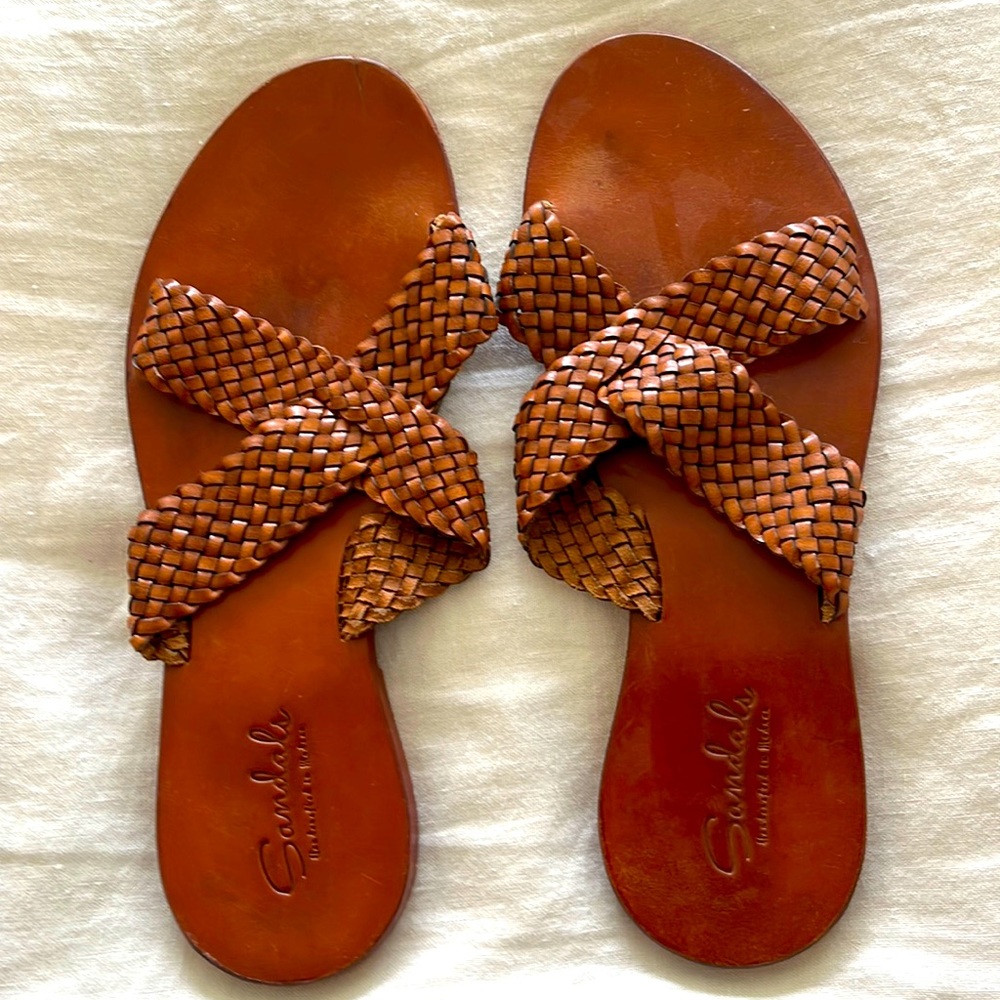 Sandals handcrafted criss cross weave